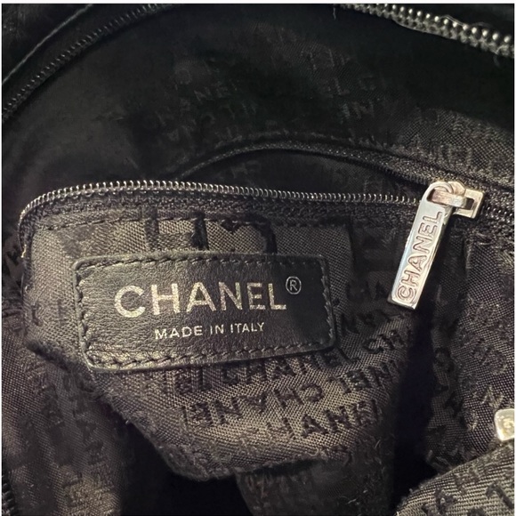 Chanel Lambskin soft hobo bag - Picture 12 of 16